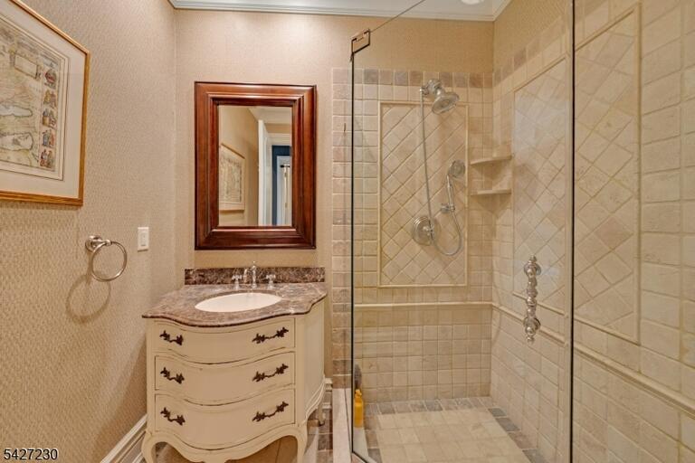 Property listing MLS 4023510 photo 38