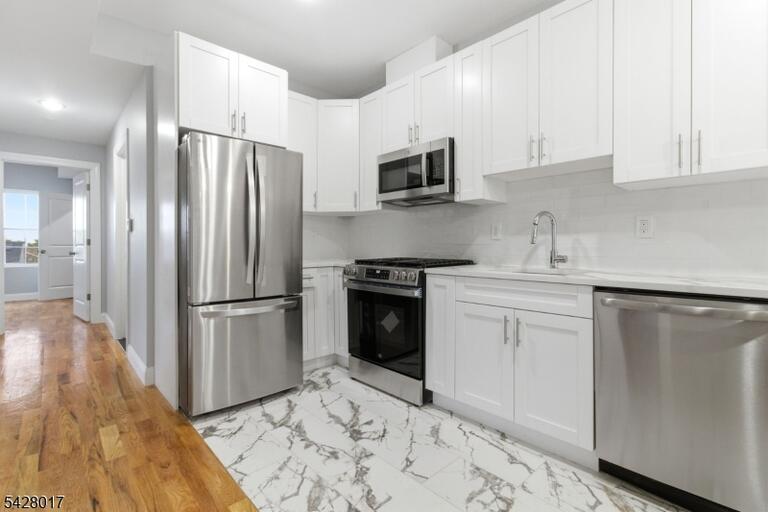 Property listing MLS 4023951 photo 13