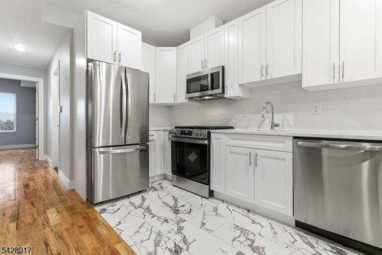 Property listing MLS 4023951 photo 16