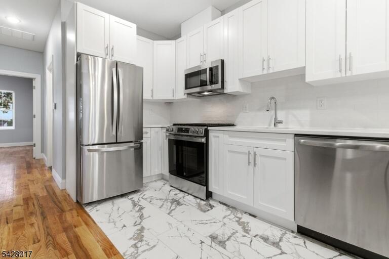 Property listing MLS 4023951 photo 18