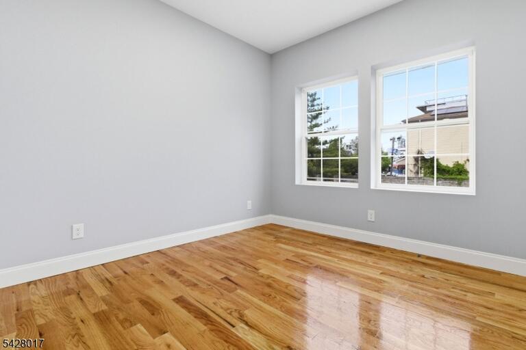Property listing MLS 4023951 photo 25