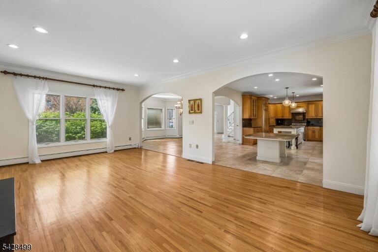 Property listing MLS 4024695 photo 10