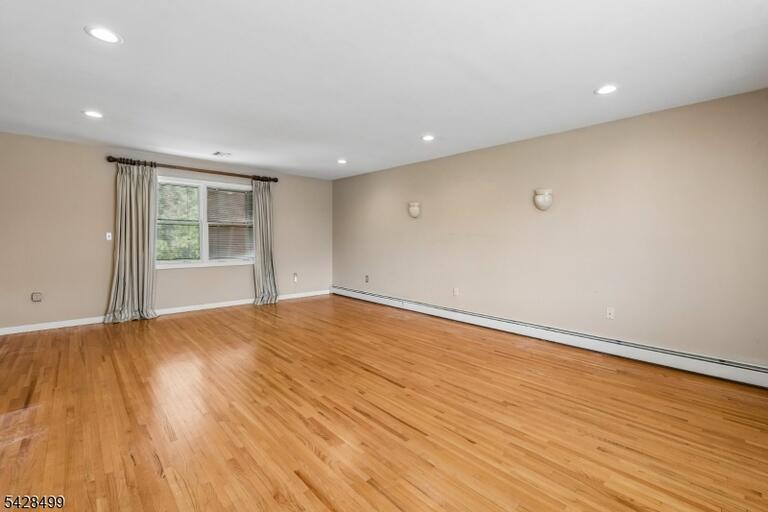 Property listing MLS 4024695 photo 23