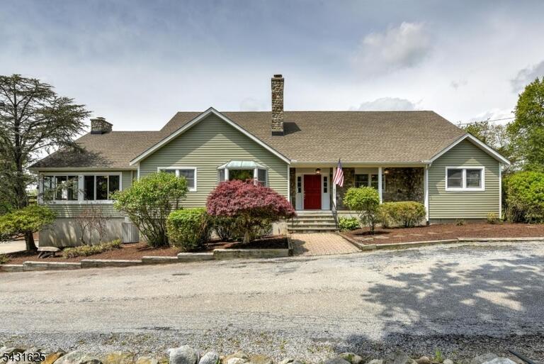 Property listing MLS 4027466 photo 4