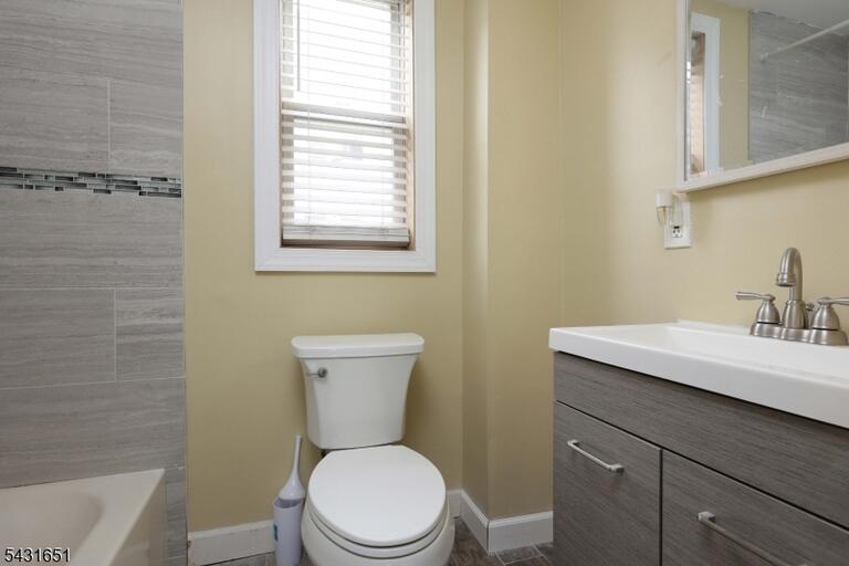 Property listing MLS 4027865 photo 15