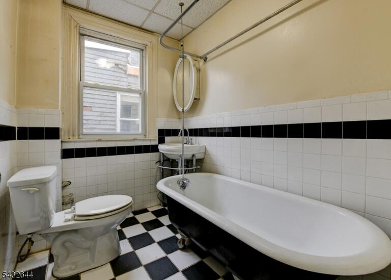 Property listing MLS 4028232 photo 38