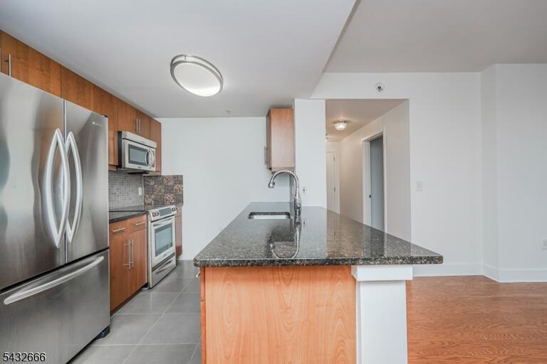Property listing MLS 4028249 photo 4