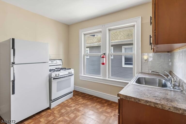 Property listing MLS 4029603 photo 15