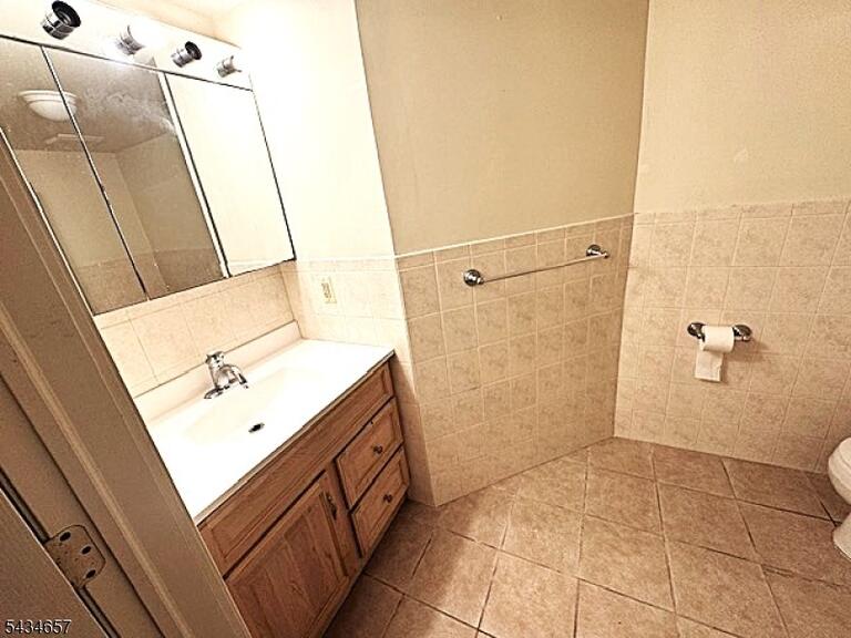 Property listing MLS 4030332 photo 27