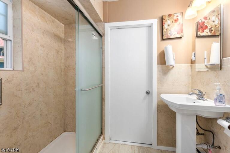 Property listing MLS 4030694 photo 13