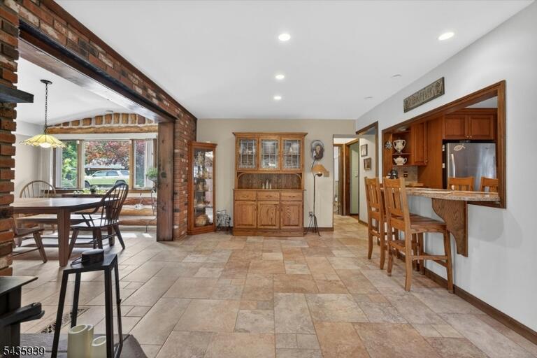 Property listing MLS 4031565 photo 28