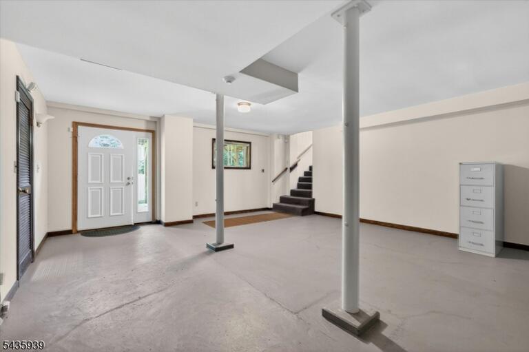 Property listing MLS 4031565 photo 37