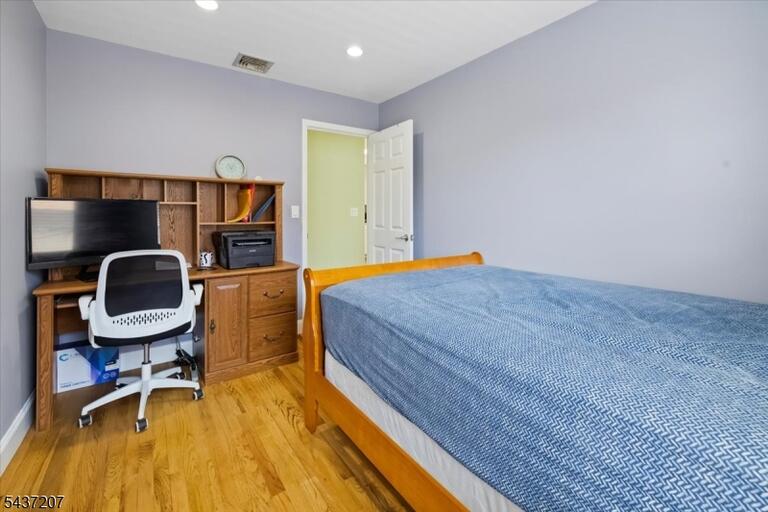 Property listing MLS 4032497 photo 15