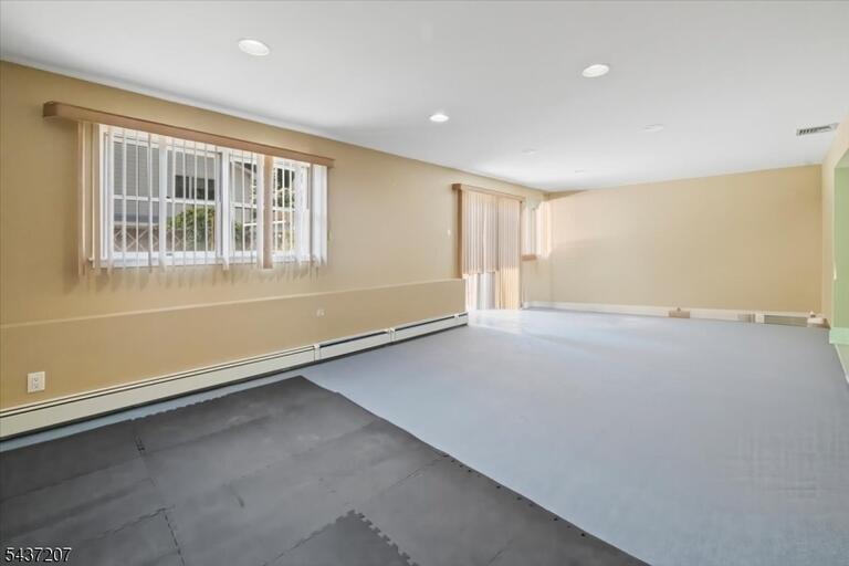 Property listing MLS 4032497 photo 16