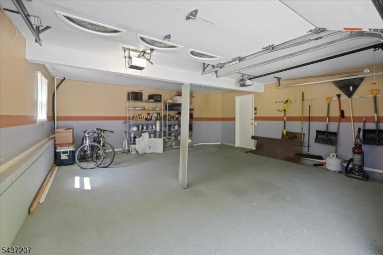 Property listing MLS 4032497 photo 17