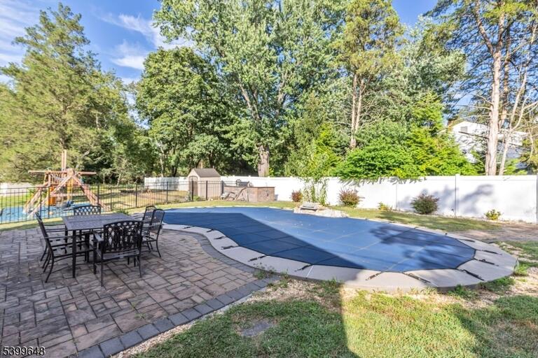 Property listing MLS 4032532 photo 34