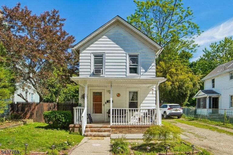 Property listing MLS 4032726 photo 1