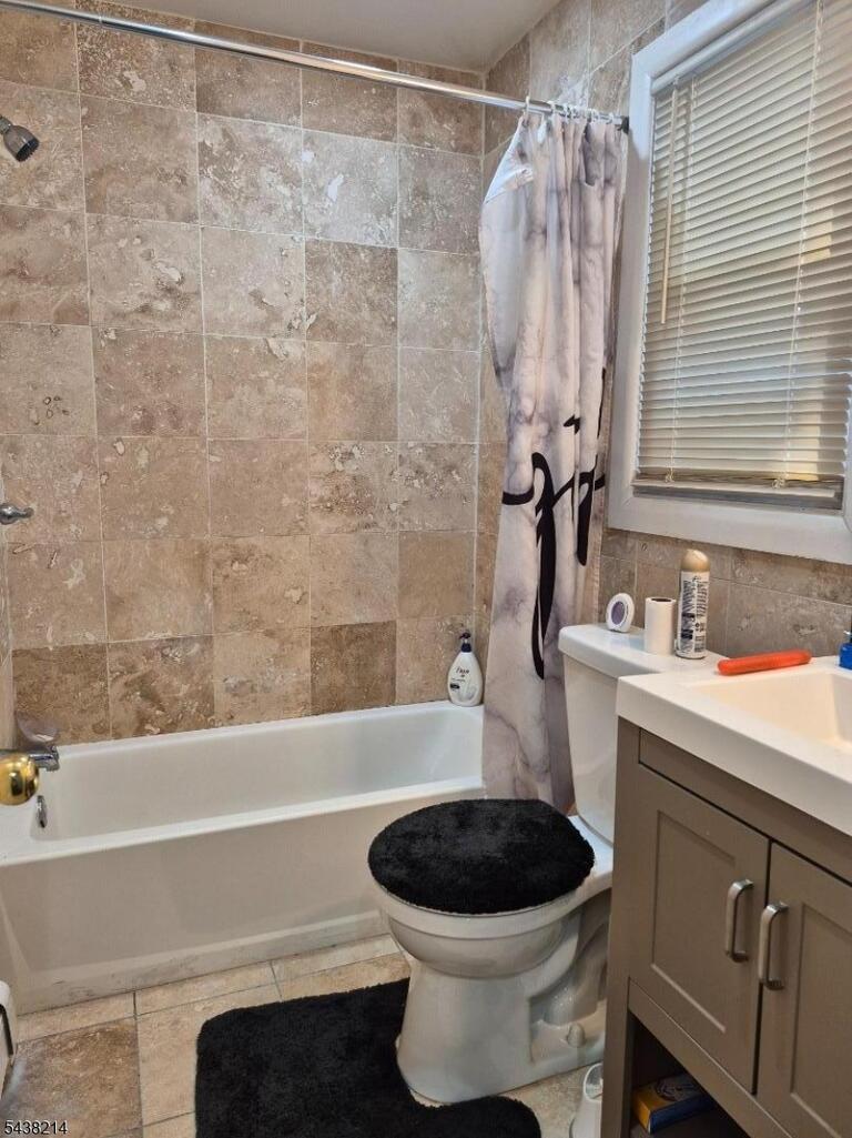 Property listing MLS 4033056 photo 12