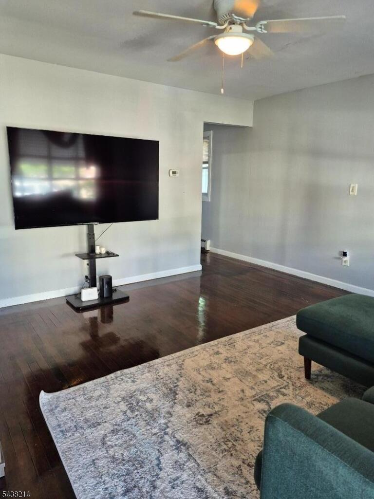 Property listing MLS 4033056 photo 2