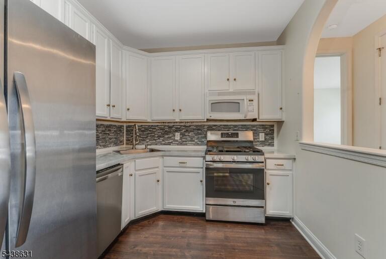 Property listing MLS 4033383 photo 14