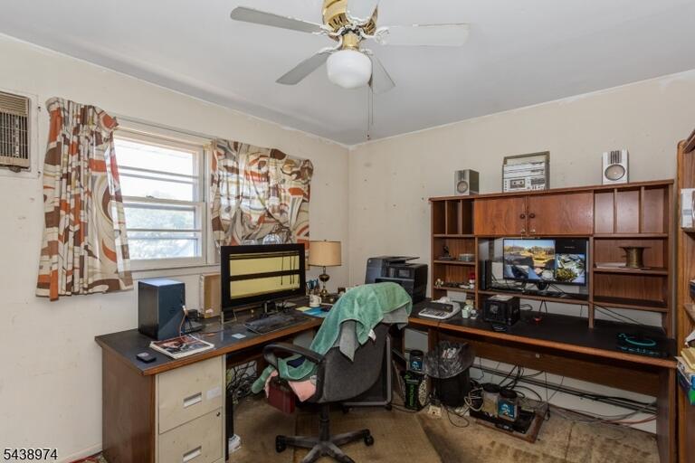 Property listing MLS 4033743 photo 18