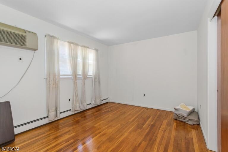 Property listing MLS 4033743 photo 28