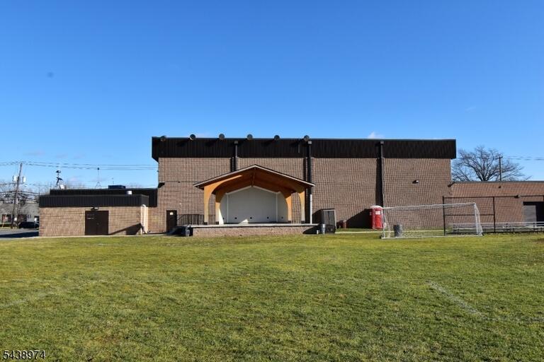Property listing MLS 4033743 photo 44