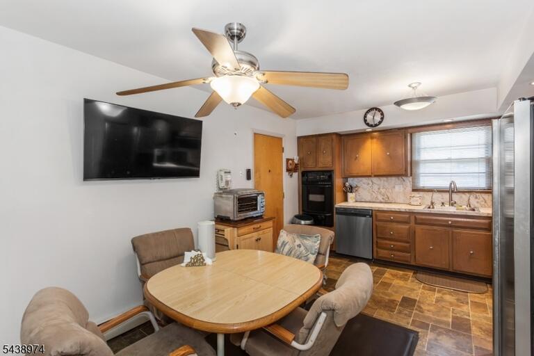 Property listing MLS 4033743 photo 8