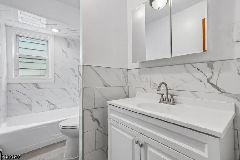 Property listing MLS 4034229 photo 15