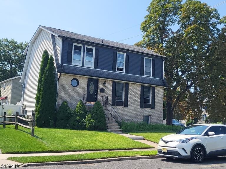 Property listing MLS 4034248 photo 1