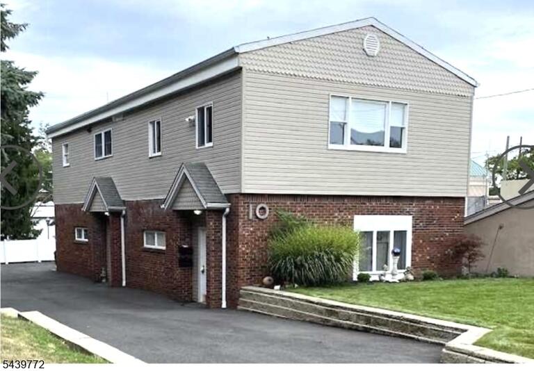 Property listing MLS 4034453 photo 1