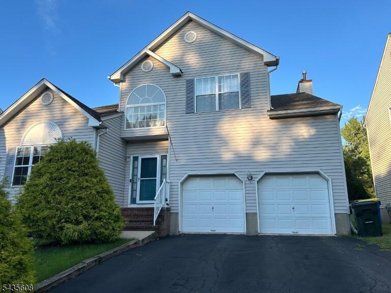 Property listing MLS 4034471 photo 1