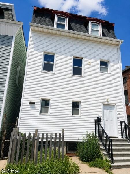 Property listing MLS 4034544 photo 1
