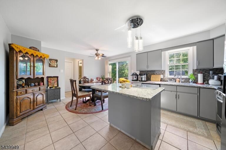 Property listing MLS 4034700 photo 8
