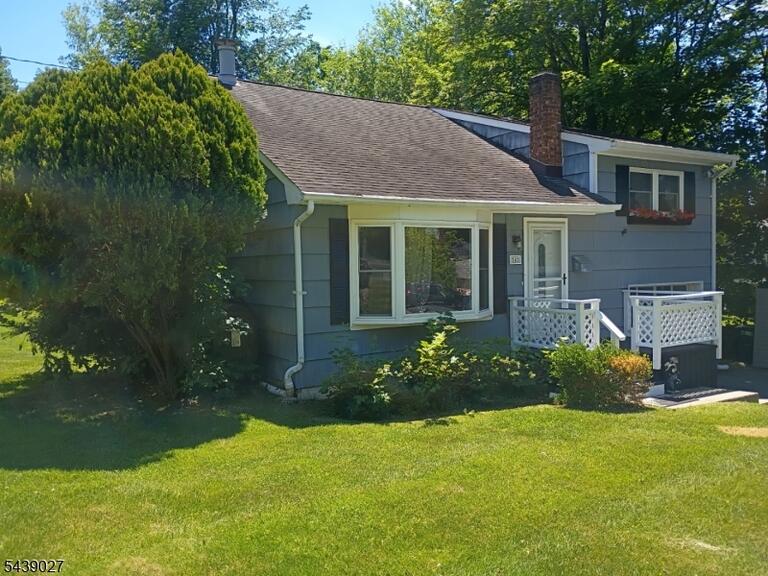Property listing MLS 4034872 photo 1