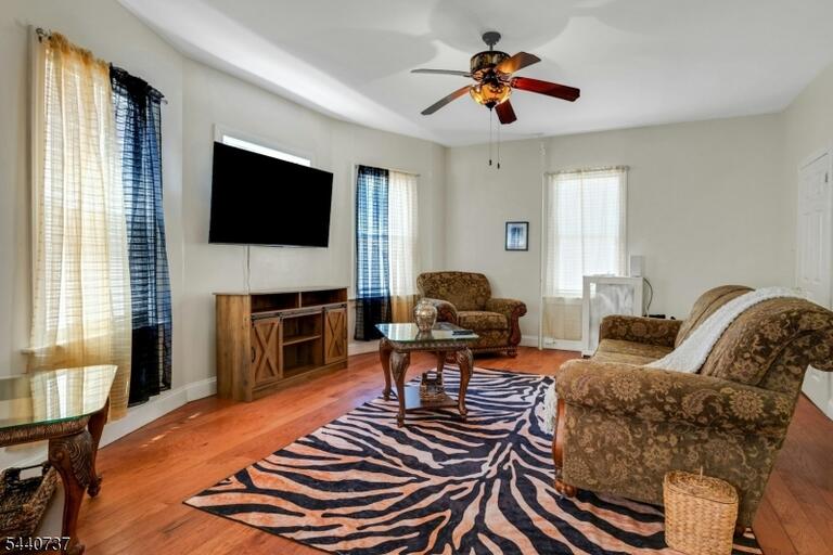 Property listing MLS 4035257 photo 7