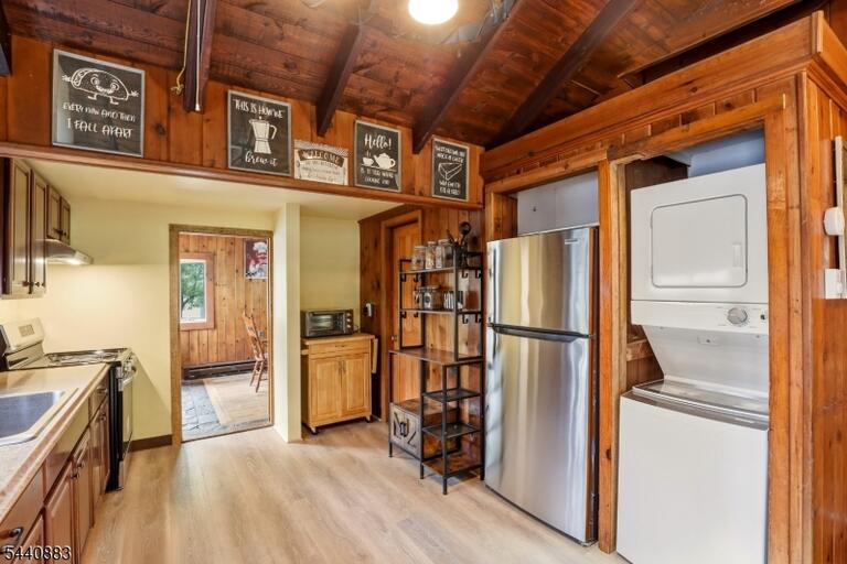 Property listing MLS 4035588 photo 4