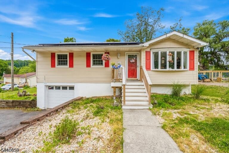 Property listing MLS 4035601 photo 18
