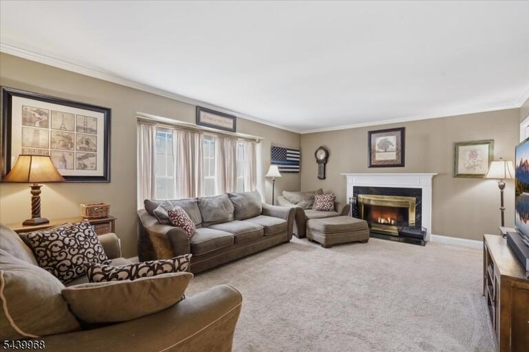 Property listing MLS 4035828 photo 15