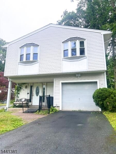 Property listing MLS 4036133 photo 1