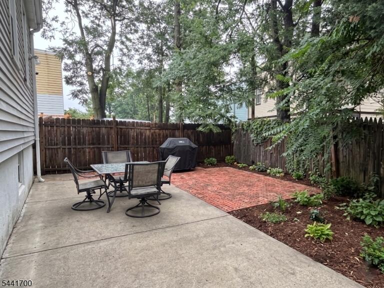 Property listing MLS 4036260 photo 8