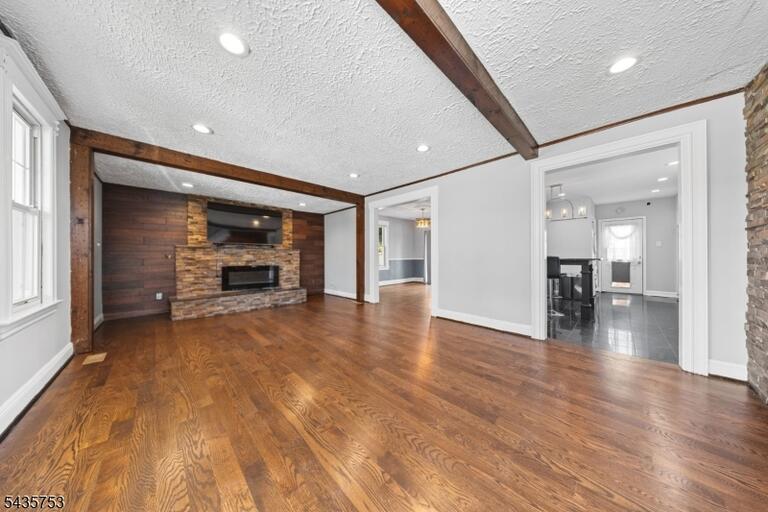 Property listing MLS 4036337 photo 7