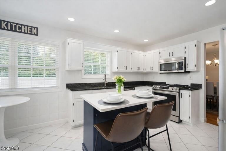 Property listing MLS 4036503 photo 12