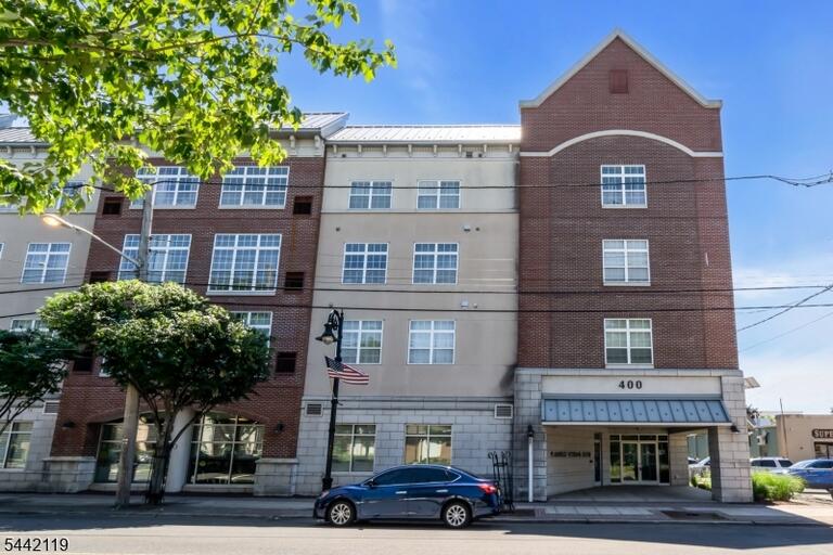 Property listing MLS 4036849 photo 1