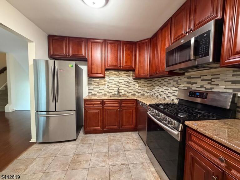 Property listing MLS 4037077 photo 6