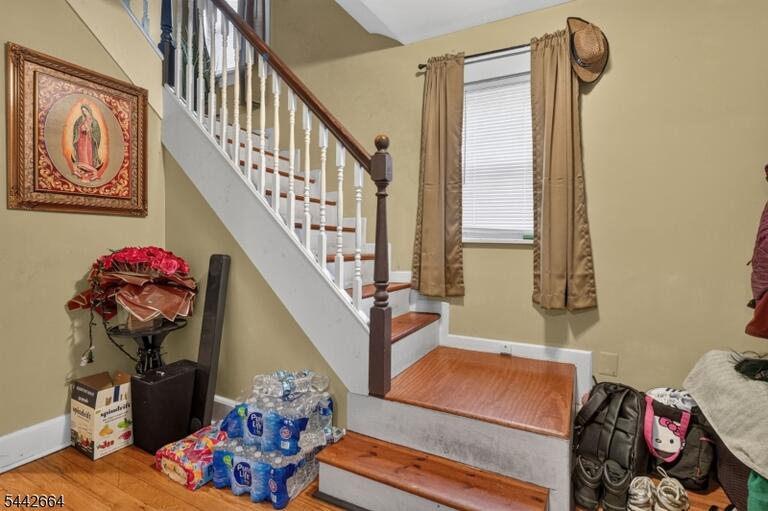 Property listing MLS 4037112 photo 6