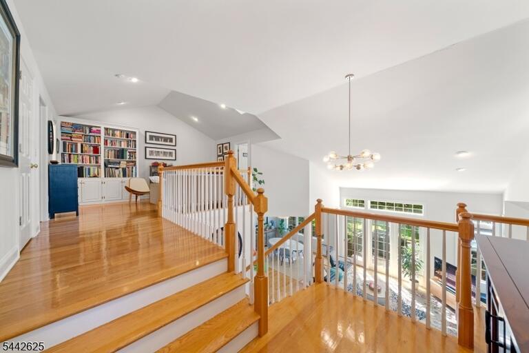 Property listing MLS 4037126 photo 16