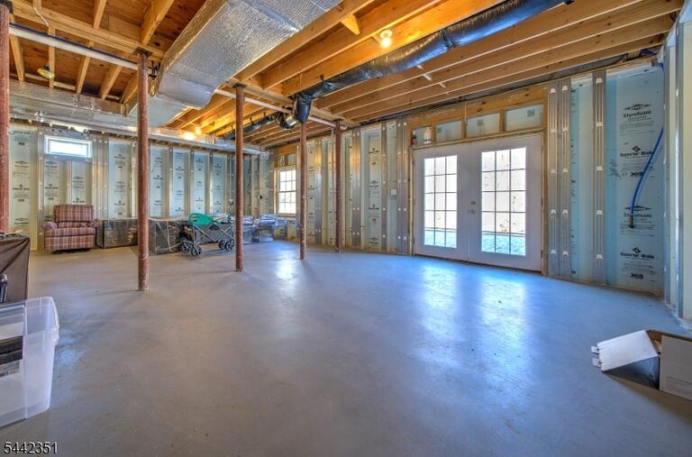 Property listing MLS 4037173 photo 35