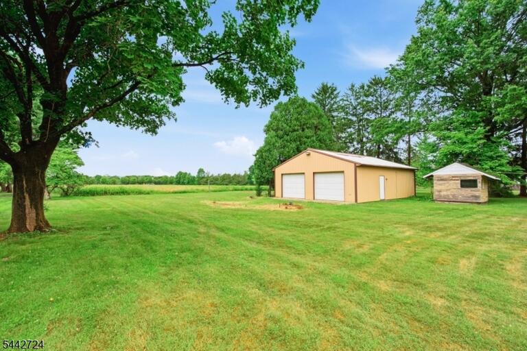 Property listing MLS 4037197 photo 27
