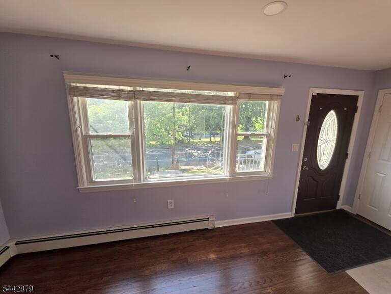 Property listing MLS 4037356 photo 3